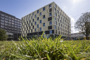 Hoogwaardige SIPS-gevel voor studentenwoningen Campus Woudestein